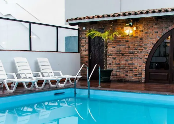 Apart Hotel El Doral